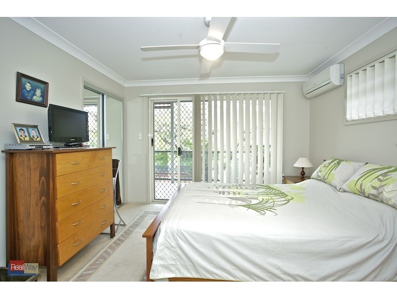 1/17  Shields Street, Redcliffe QLD 4020