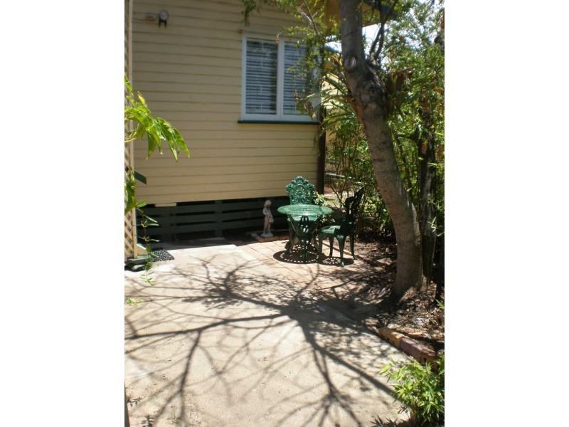 70 Steven Street, Redcliffe QLD 4020
