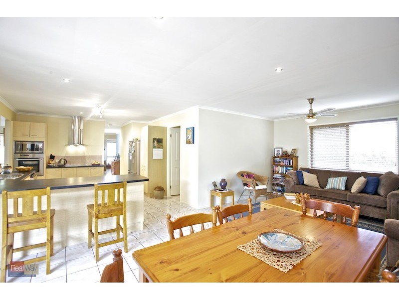 3 Willoughby Court, Kippa-ring QLD 4021