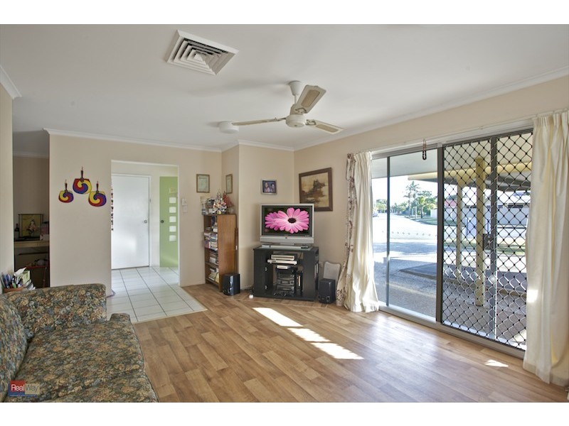 20 La Salle Drive, Newport QLD 4020