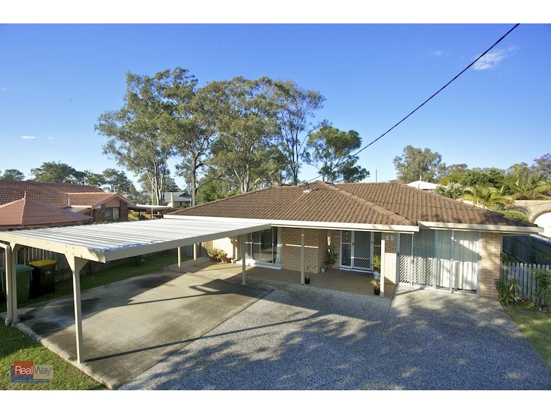 20 La Salle Drive, Newport QLD 4020