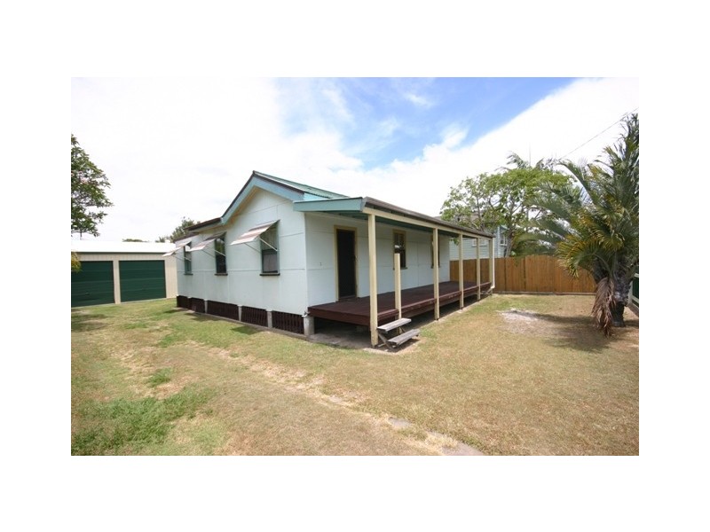 3 Collins Street, Woody Point QLD 4019