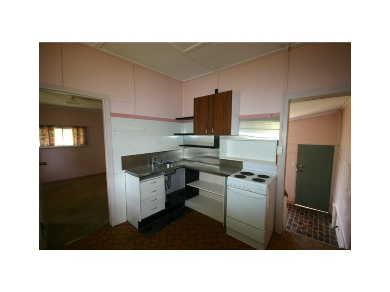 3 Collins Street, Woody Point QLD 4019