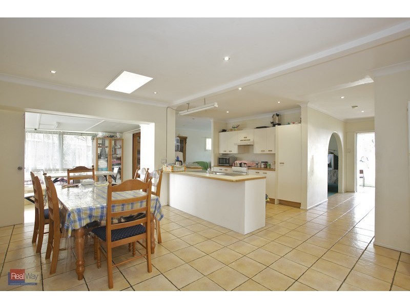 28  Houghton Avenue, Redcliffe QLD 4020