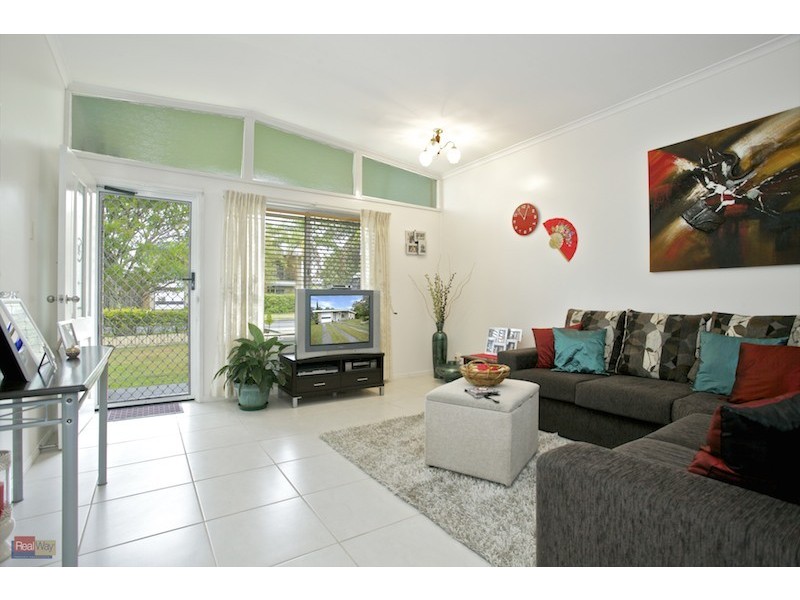 25 Marigold Street, Margate QLD 4019