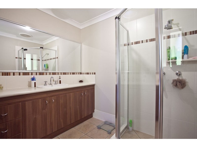 5 Poppel Court, Narangba QLD 4504