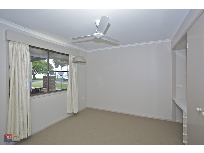 21 Endeavour Esplanade, Newport QLD 4020