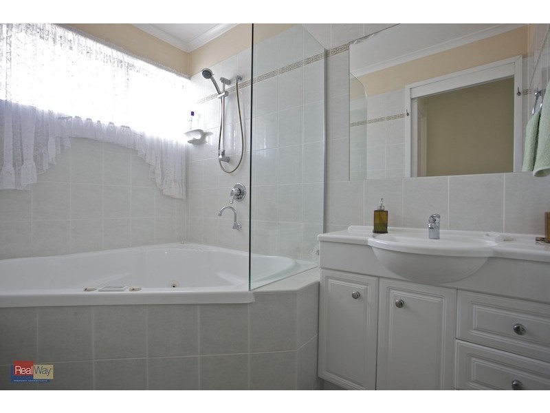 11 Dalton Street, Kippa-ring QLD 4021