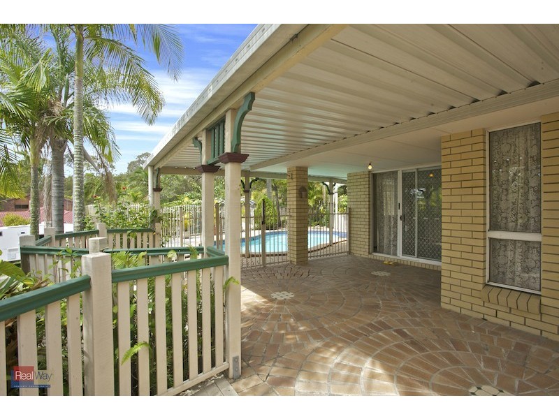 2 Selangor Place, Carina QLD 4152