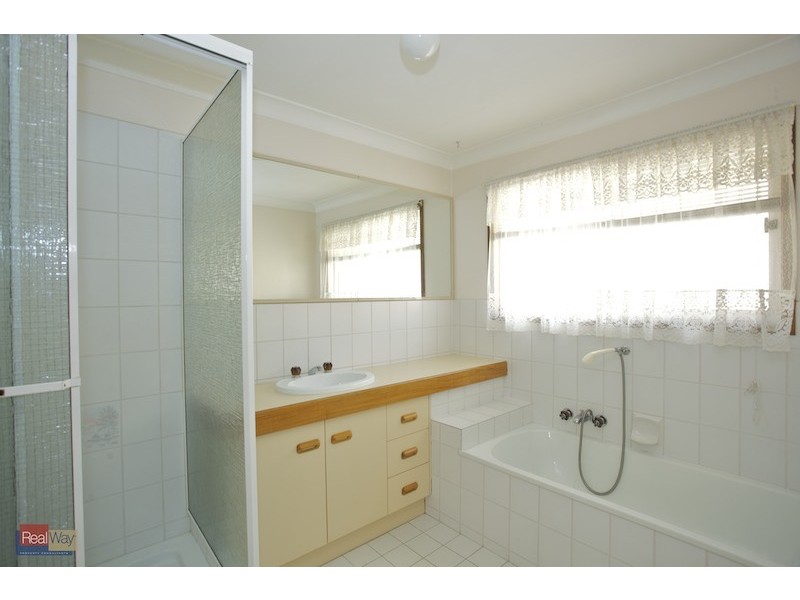 2 Selangor Place, Carina QLD 4152