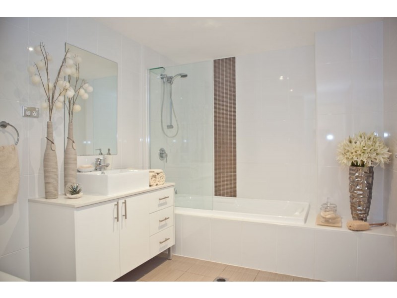 34/83 Marine Parade, Redcliffe QLD 4020