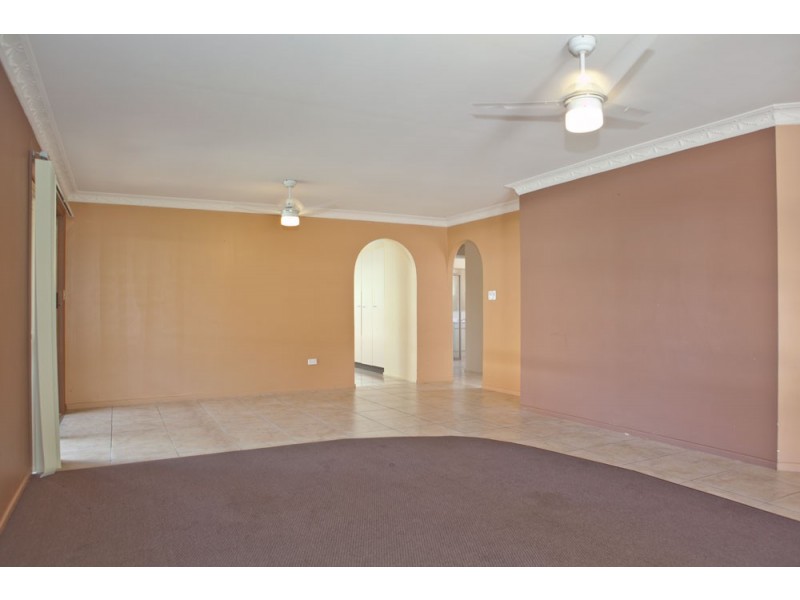 11 Hampshire Court, Kippa-ring QLD 4021