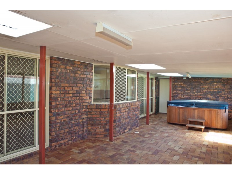11 Hampshire Court, Kippa-ring QLD 4021