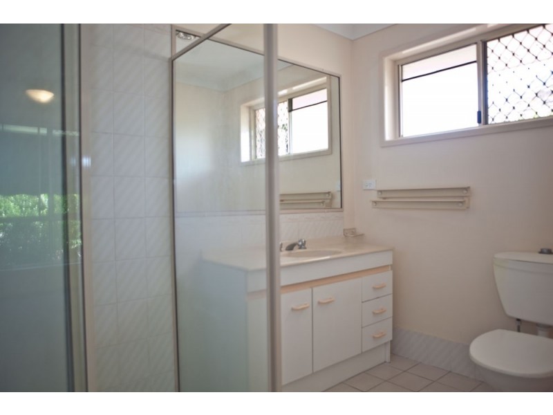 11 Hampshire Court, Kippa-ring QLD 4021