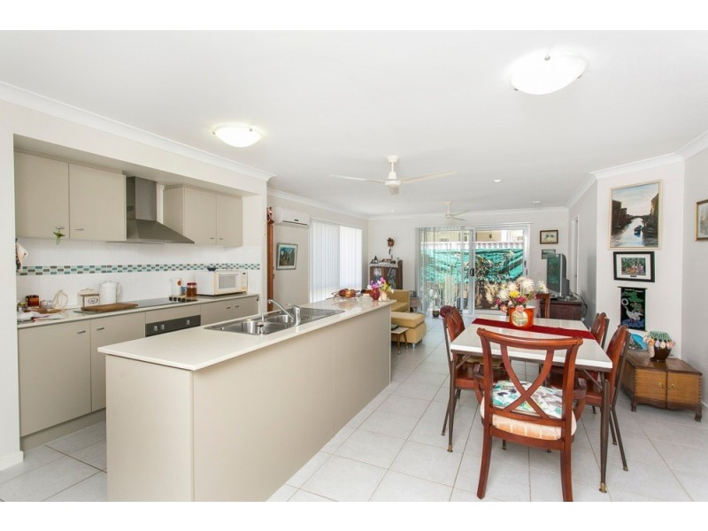 1a Edwin Street, Redcliffe QLD 4020