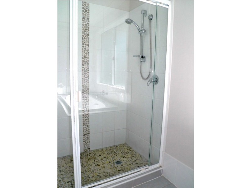 1a Edwin Street, Redcliffe QLD 4020