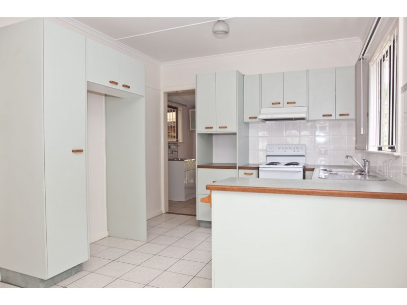 29 Mein Street, Scarborough QLD 4020