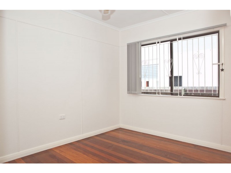 29 Mein Street, Scarborough QLD 4020