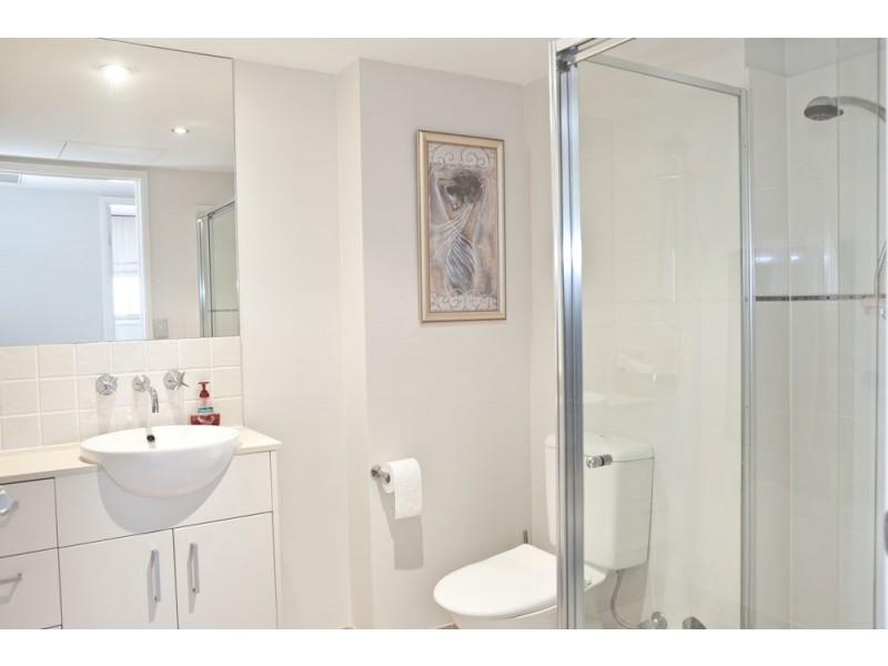 4/5 Lilla Street, Woody Point QLD 4019