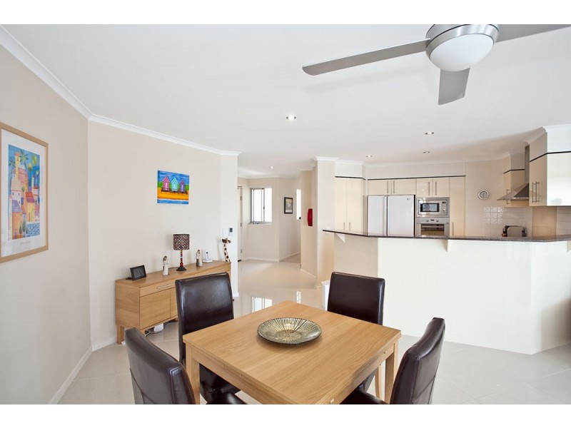 24/43 Marine Parade, Redcliffe QLD 4020