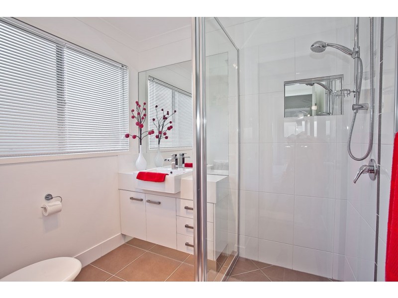 2a Dale Street, Clontarf QLD 4019