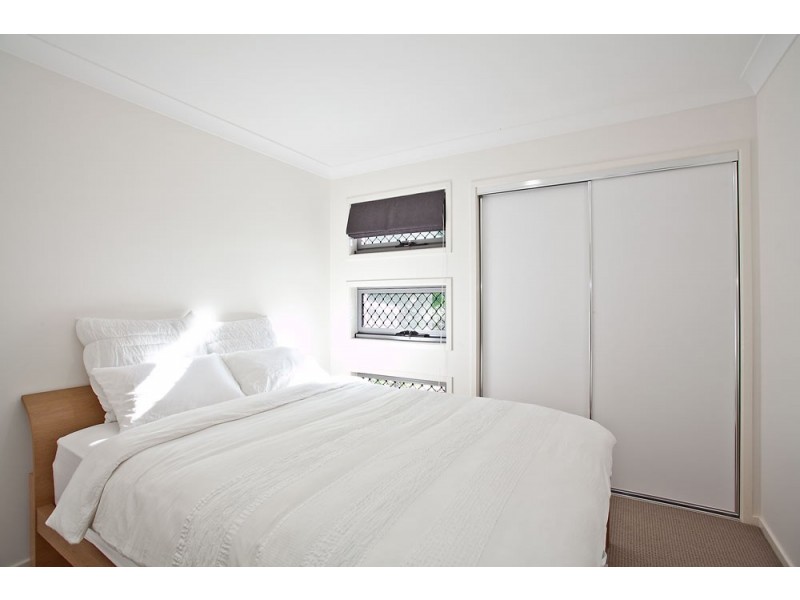 24 Ulysses Street, Kallangur QLD 4503