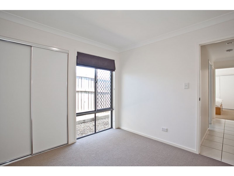 24 Ulysses Street, Kallangur QLD 4503