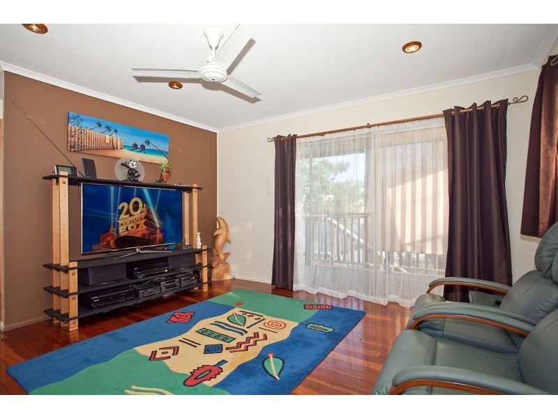 16 Wendy Crescent, Clontarf QLD 4019