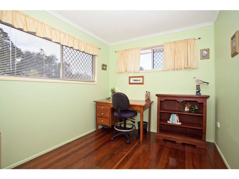 16 Wendy Crescent, Clontarf QLD 4019