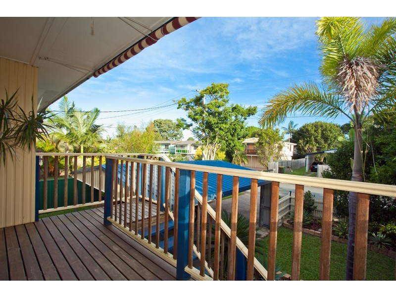 16 Wendy Crescent, Clontarf QLD 4019