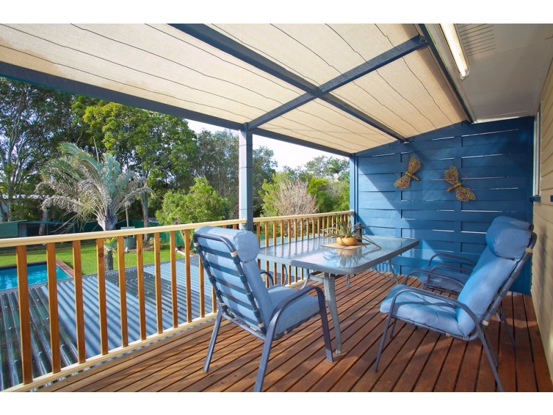 16 Wendy Crescent, Clontarf QLD 4019