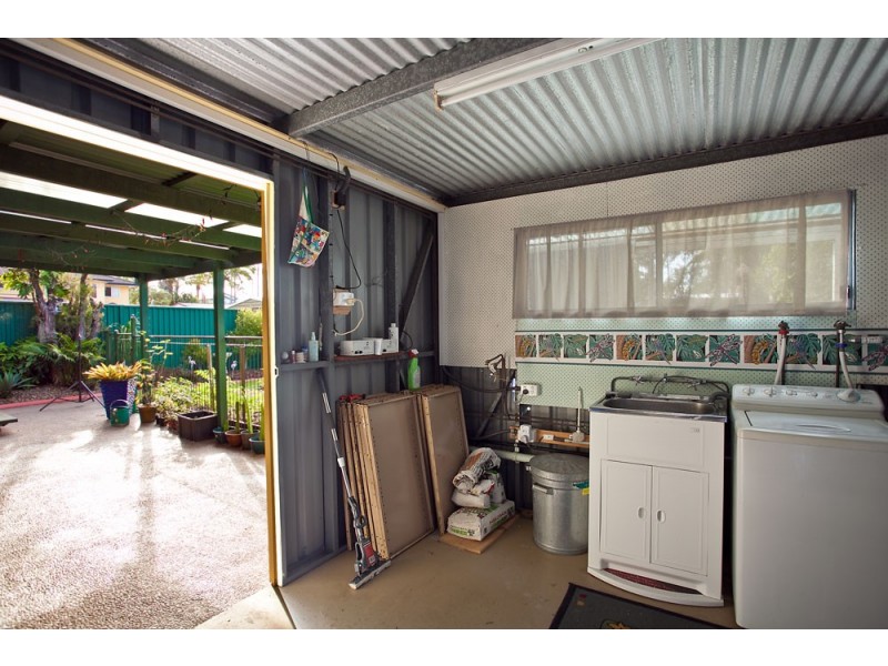 16 Wendy Crescent, Clontarf QLD 4019