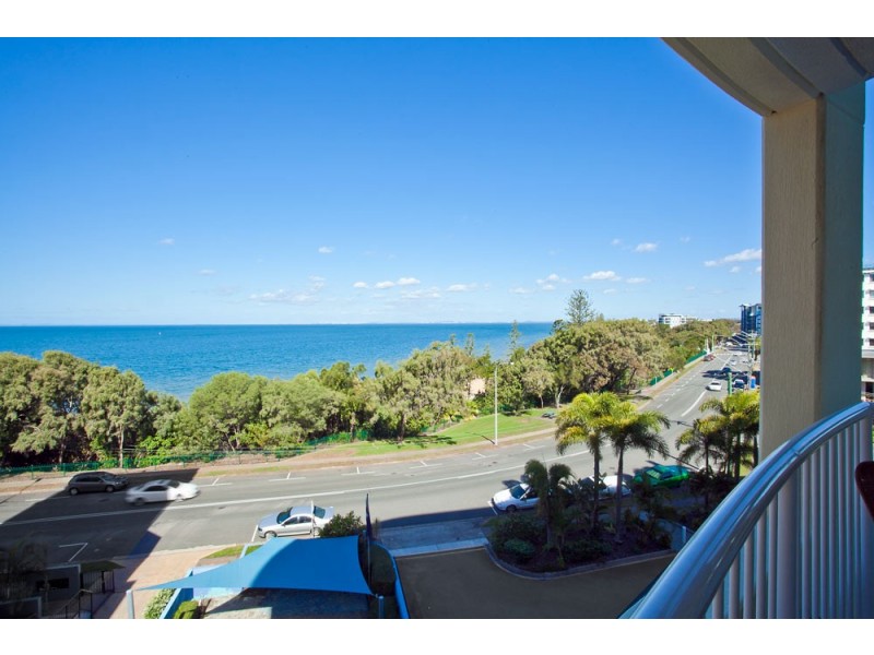 20/77 Marine Parade, Redcliffe QLD 4020