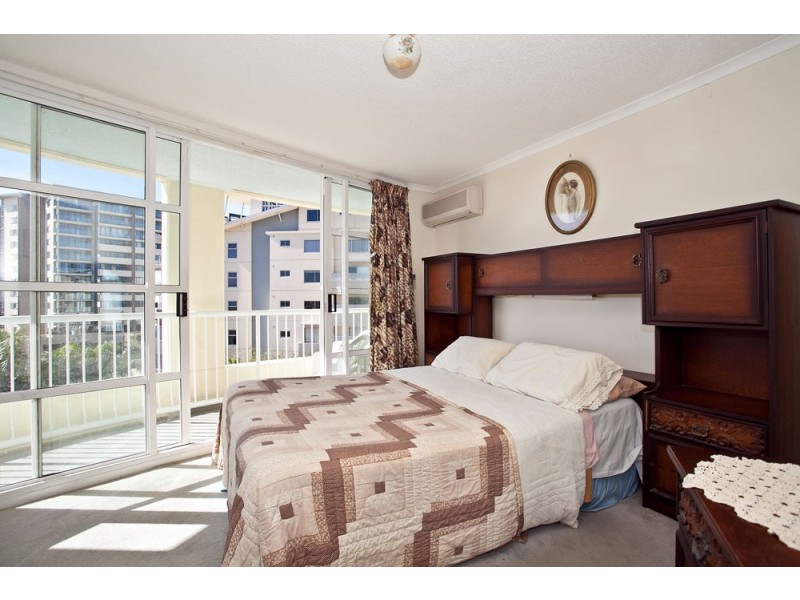 20/77 Marine Parade, Redcliffe QLD 4020