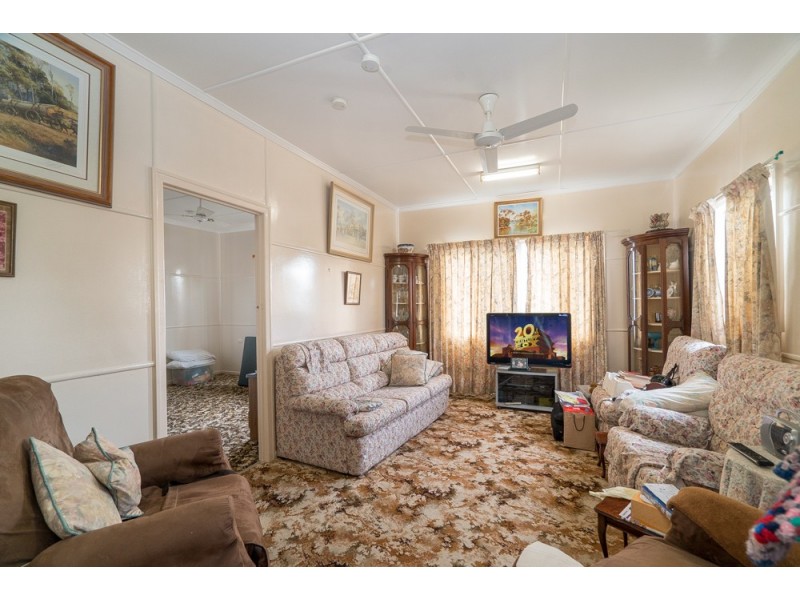 38 Collins Street, Woody Point QLD 4019