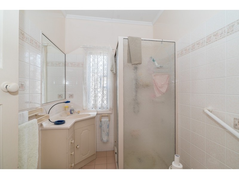 38 Collins Street, Woody Point QLD 4019