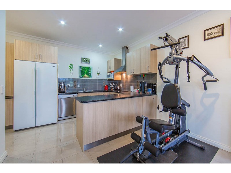 3/42 Greenup Street, Redcliffe QLD 4020