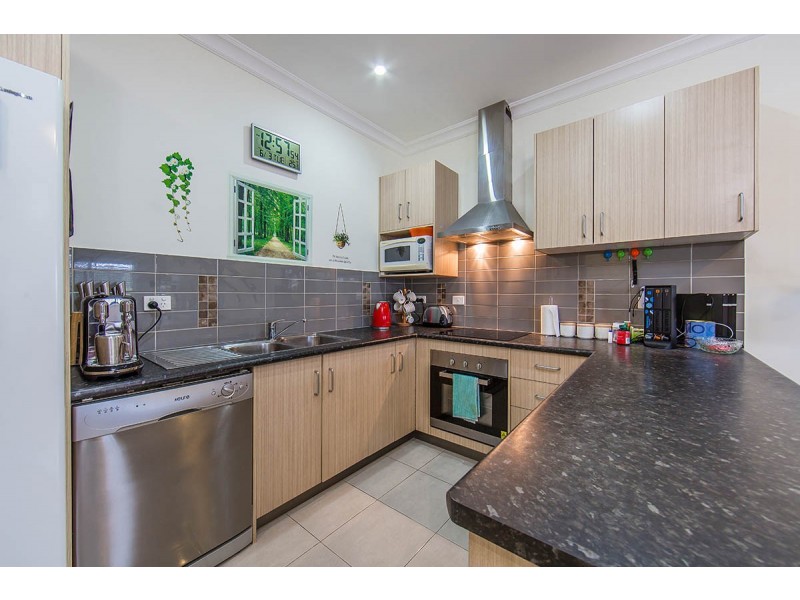 3/42 Greenup Street, Redcliffe QLD 4020