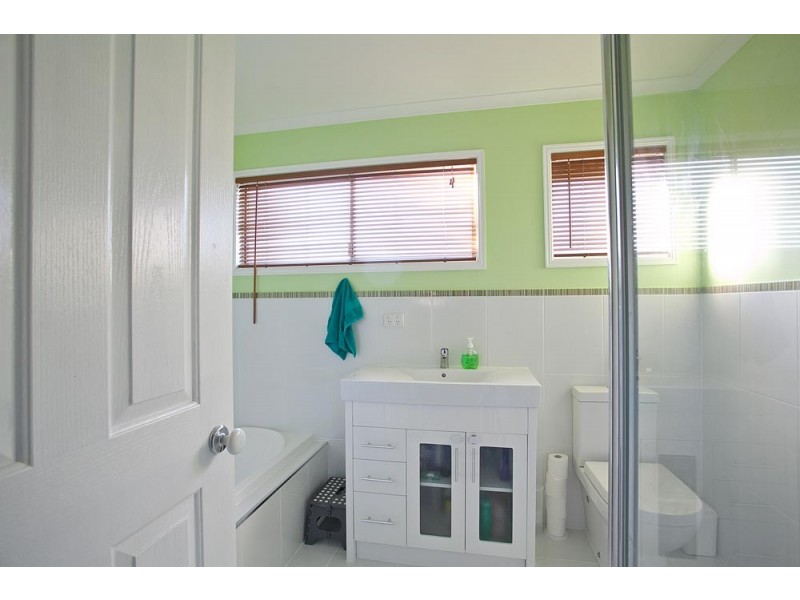 62 Longland Street, Redcliffe QLD 4020