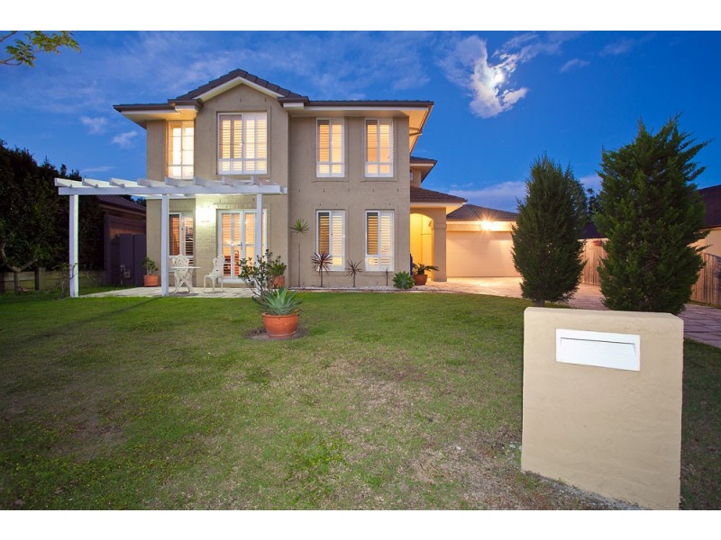 10 Albatross Close, North Lakes QLD 4509