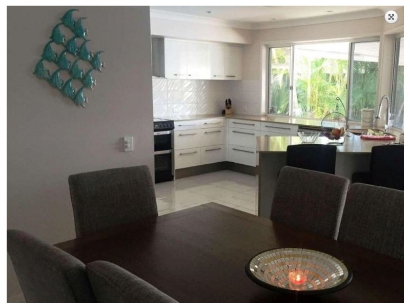 111 Griffith Road, Newport QLD 4020