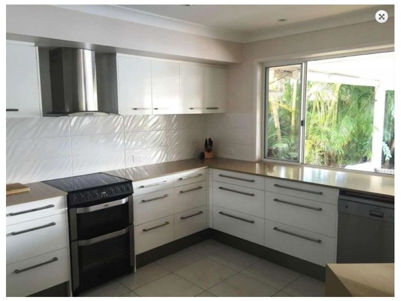 111 Griffith Road, Newport QLD 4020