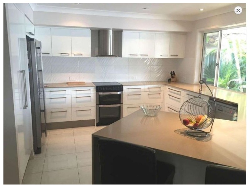 111 Griffith Road, Newport QLD 4020