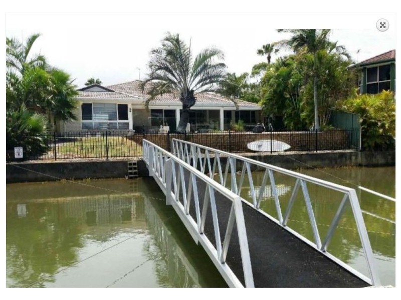 111 Griffith Road, Newport QLD 4020