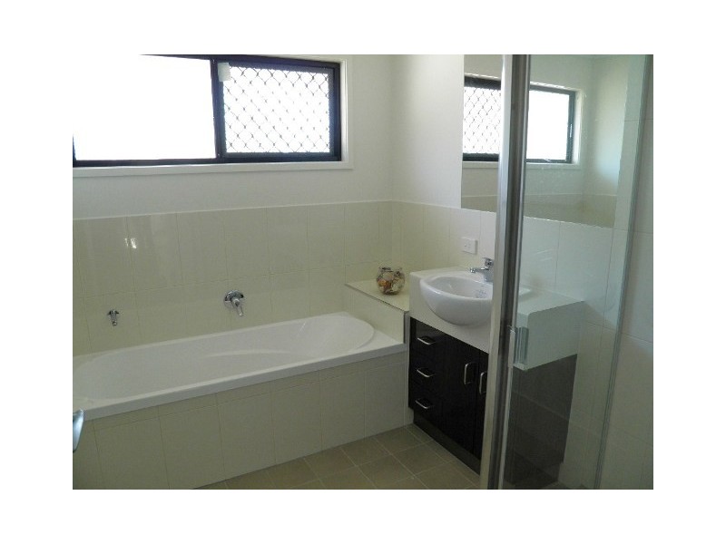 1/108 Elizabeth Avenue, Clontarf QLD 4019