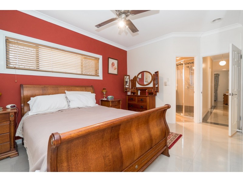 78 King Street, Woody Point QLD 4019