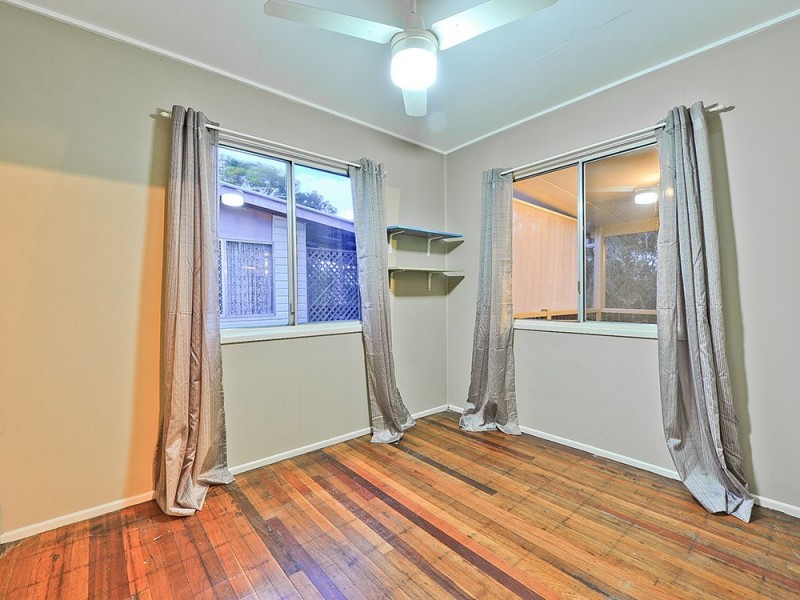 19 Gerald Avenue, Clontarf QLD 4019