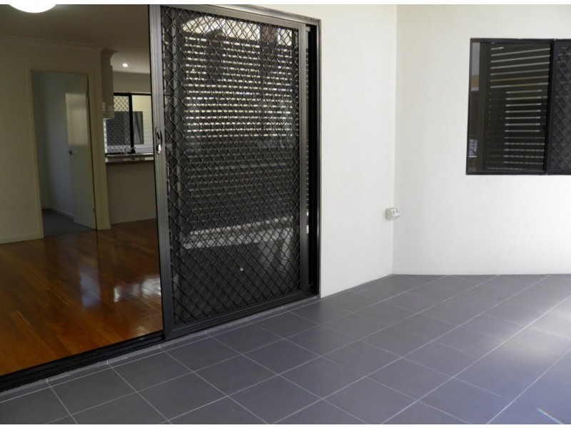 6/12-14 Georgina Street, Woody Point QLD 4019