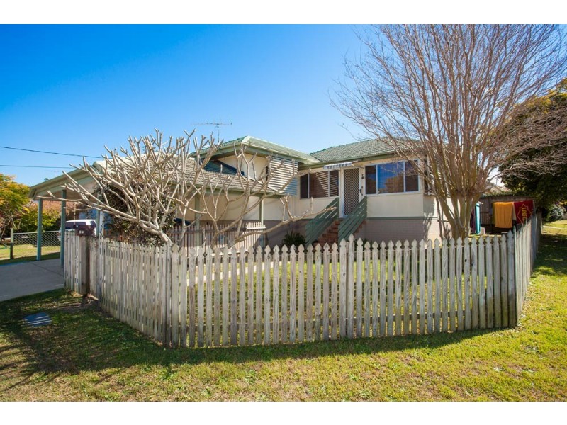 24 Bradley Road, Clontarf QLD 4019