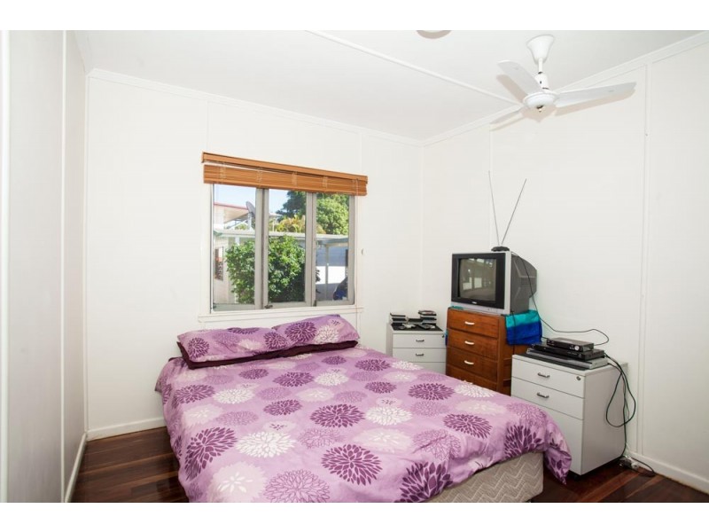 24 Bradley Road, Clontarf QLD 4019